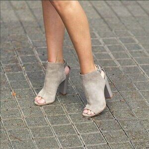 VINCE Women Heel Size 8 Gray Addison Peep Toe Block Suede Casual‎ Party Office